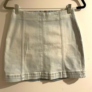 Cute jean skirt|Size S